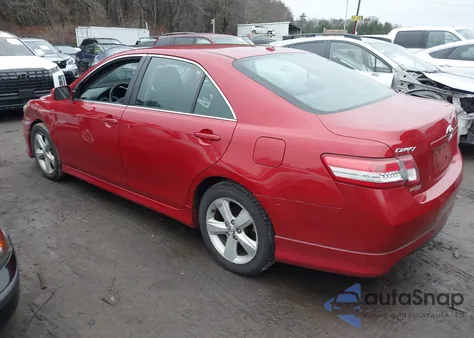 2010 Toyota Camry Se z USA, uszkodzony, nr VIN 4T1BF3EK9AU516575